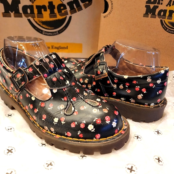Vintage 80s Dr. Martens Mary Jane - Picture 4 of 11